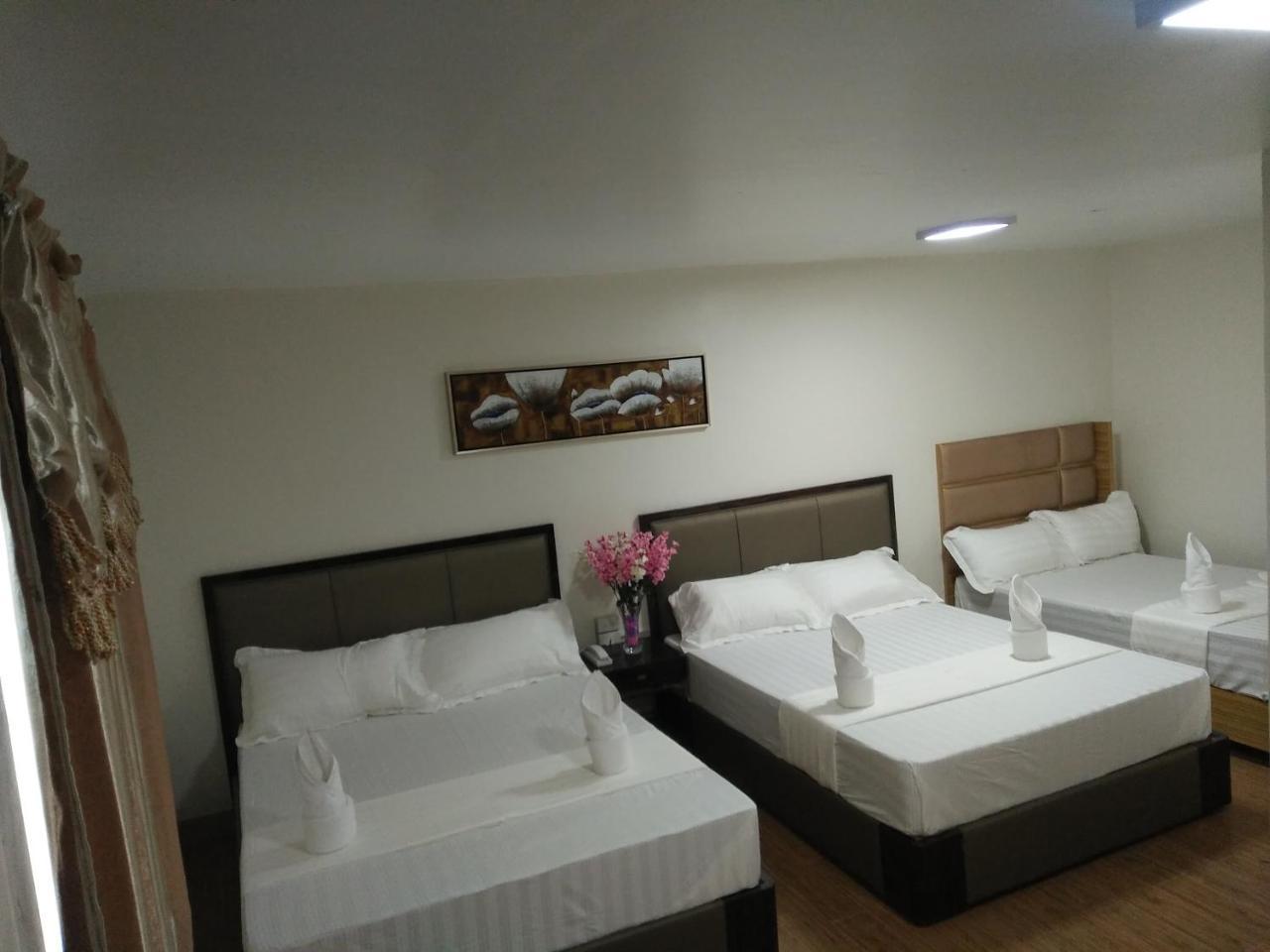 Meaco Royal Hotel - Batangas City Екстер'єр фото